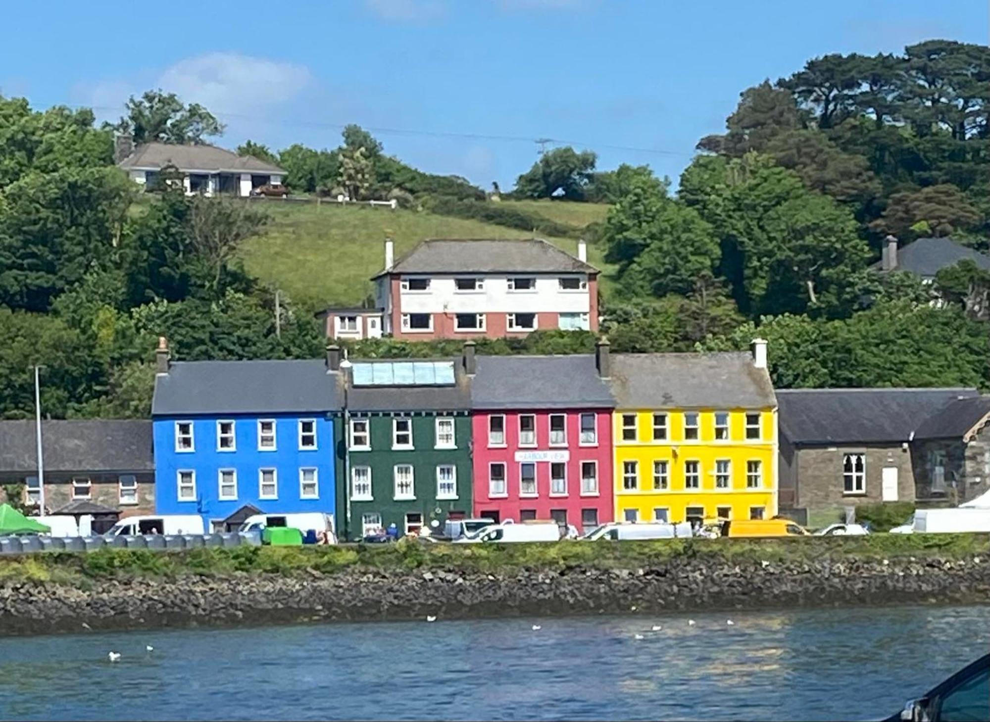 Yellow House Apartment Bantry Exterior photo